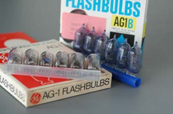AG1B and AG1C flash bulbs